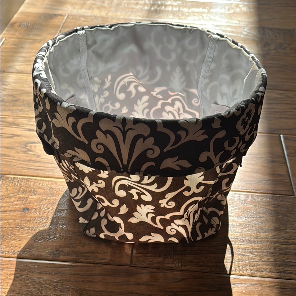 Thirty One Collapsible tote